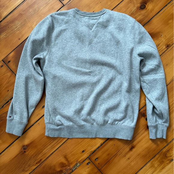 Tommy Hilfiger Gray Crew Neck - Picture 2 of 3